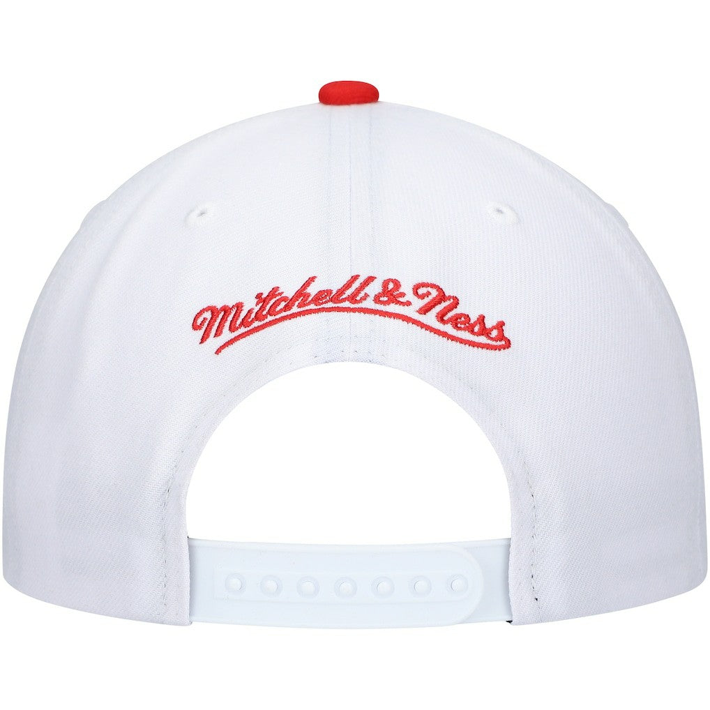 Mitchell & Ness - Chicago Bulls Hardwood Classics Core 2-Tone 2.0 Pro Snapback Hat - White/Red