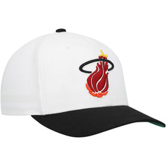 Mitchell & Ness - Miami Heat Hardwood Classics Core 2-Tone 2.0 Pro Snapback Hat - White/Black