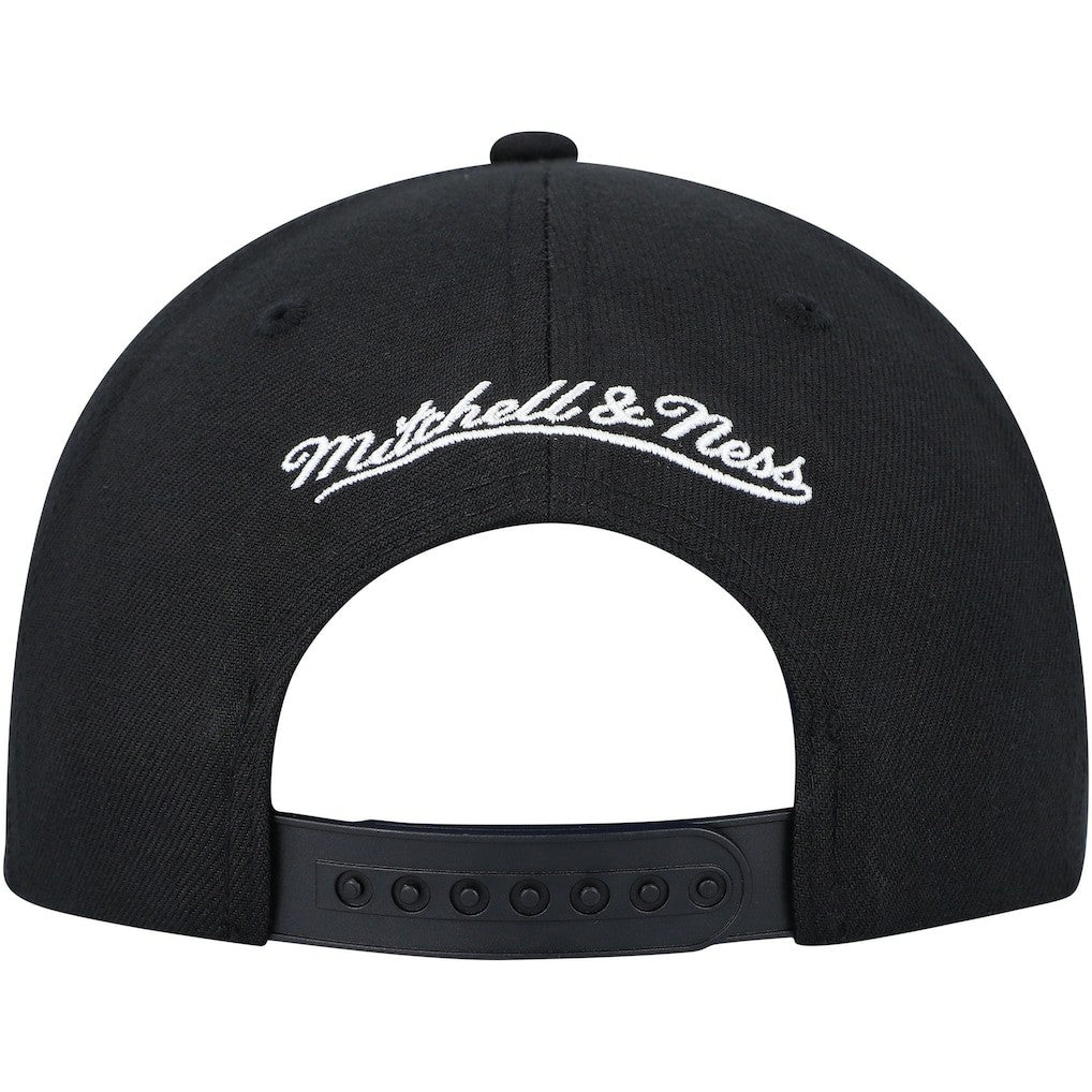 Mitchell & Ness - Chicago Bulls Soul High-Grade Fade Undervisor Snapback Hat - Black