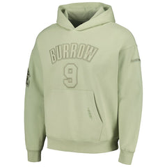 Joe Burrow Cincinnati Bengals Pro Standard Player Name & Number Pullover Hoodie Light Green - NFL