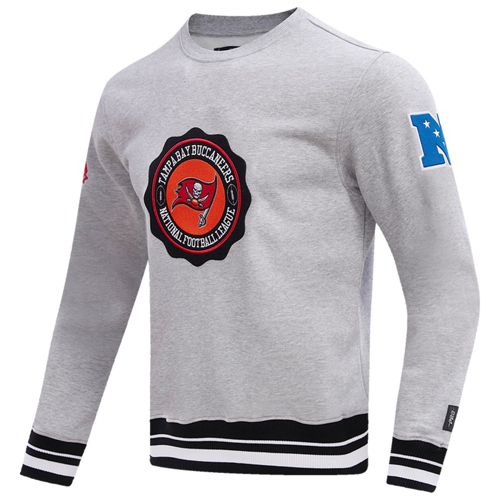 Tampa Bay Buccaneers Pro Standard Crest Emblem Pullover Sweatshirt Heather Gray - NFL
