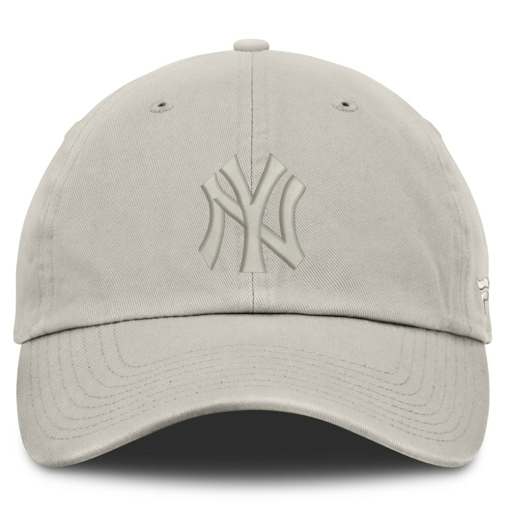 New York Yankees Fanatics Tinge Adjustable Hat Lifestyle