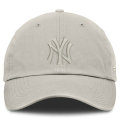 New York Yankees Fanatics Tinge Adjustable Hat Lifestyle