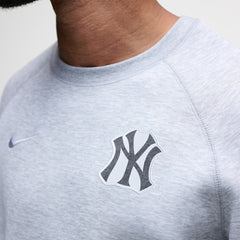 New York Yankees Nike Tech Fleece Raglan Sweatshirt Lifestyle