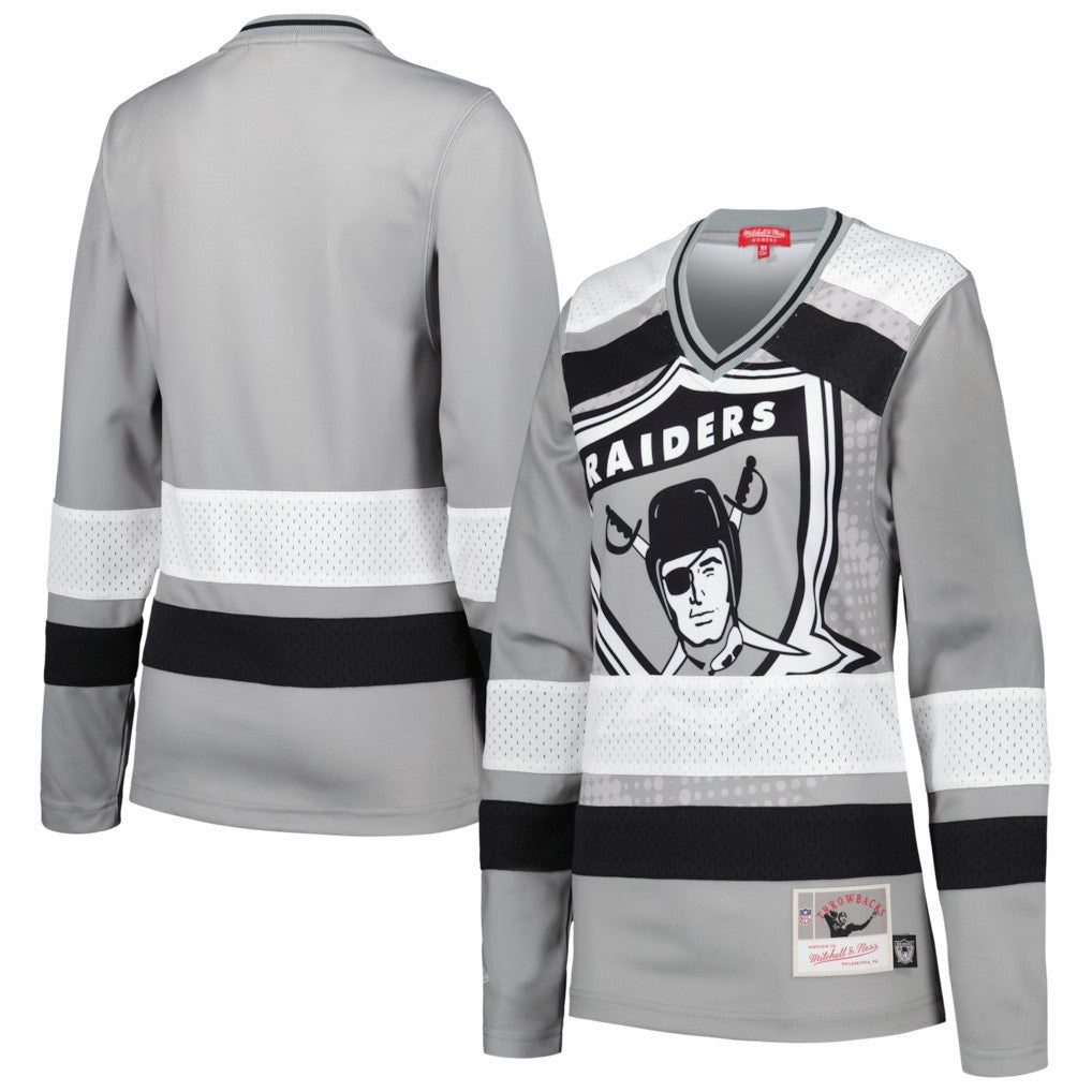 Las Vegas Raiders Women's Big Face 7.0 Long Sleeve Jersey T-Shirt Silver - Mitchell & Ness