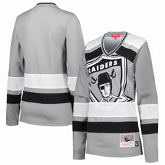 Las Vegas Raiders Women's Big Face 7.0 Long Sleeve Jersey T-Shirt Silver - Mitchell & Ness