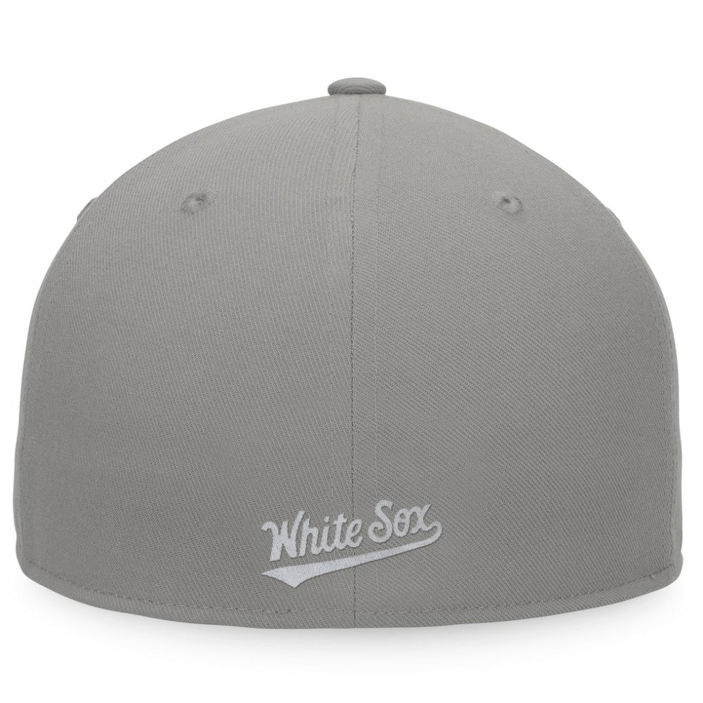 Chicago White Sox Fanatics Dugout Fitted Hat Lifestyle