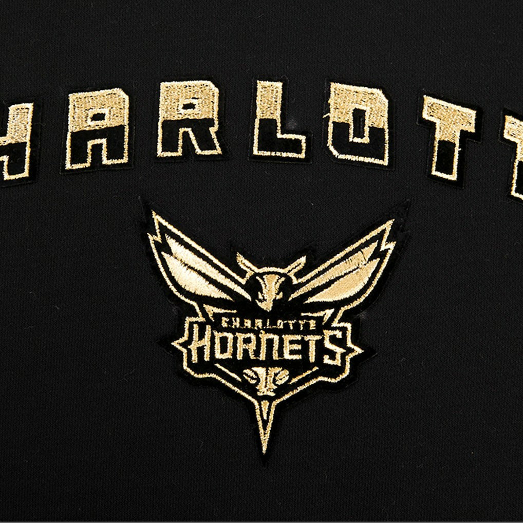 NBA - Charlotte Hornets Pro Standard Women's Glam Cropped Pullover Sweatshirt - Black