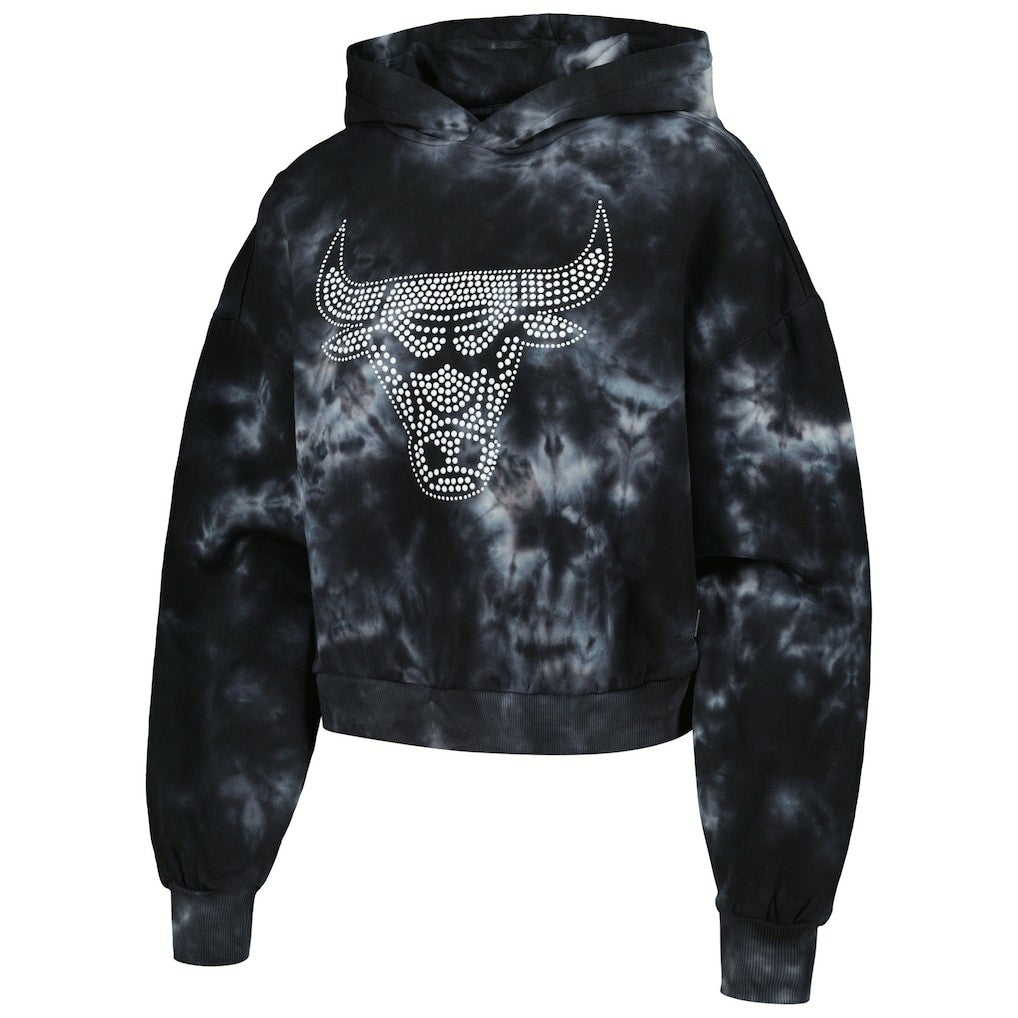NBA - Chicago Bulls The Wild Collective Women's Tie-Dye Cropped Pullover Hoodie - Black