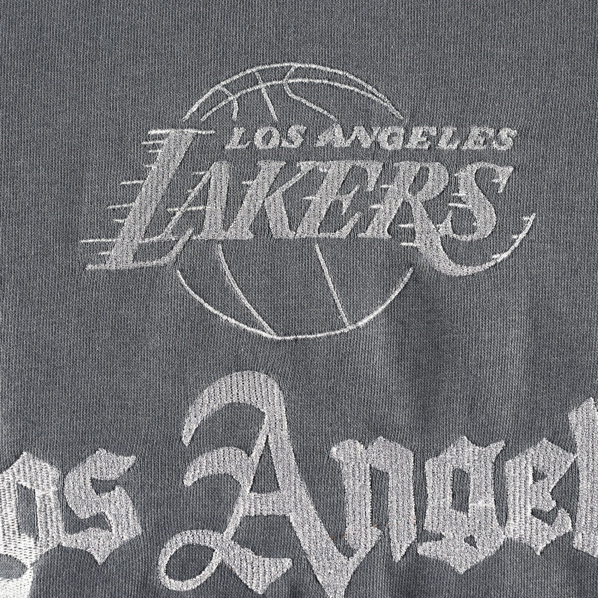 NBA - Los Angeles Lakers The Wild Collective Women's Embroidered Fleece Raglan Short Sleeve Pullover Sweatshirt - Gray