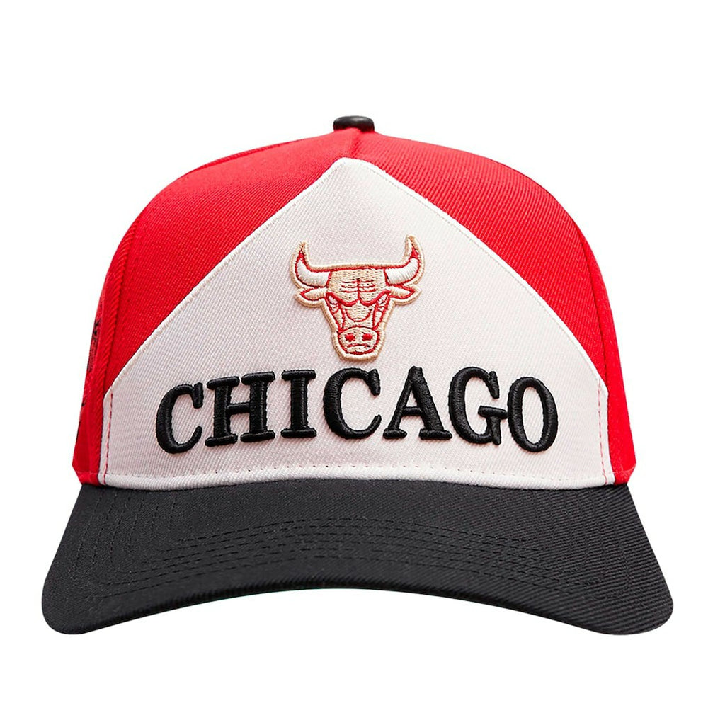 NBA - Chicago Bulls Pro Standard Pinch Chevron Adjustable Hat - Red/Black