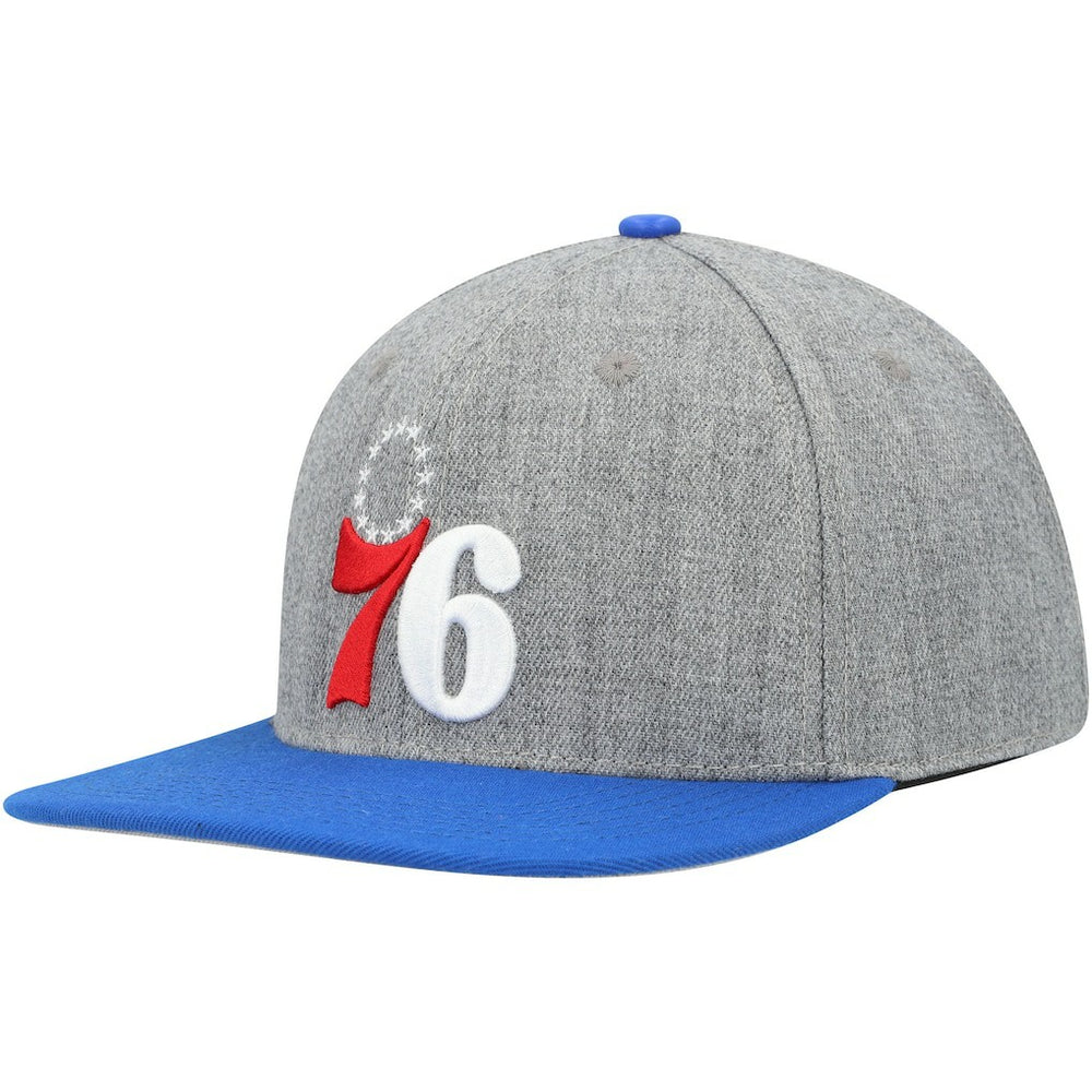 NBA - Philadelphia 76ers Pro Standard Classic Logo Two-Tone Snapback Hat - Gray/Royal