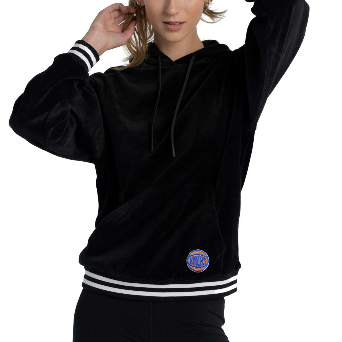 NBA - New York Knicks Lusso Women's Nellie Oversized Velour Pullover Hoodie - Black