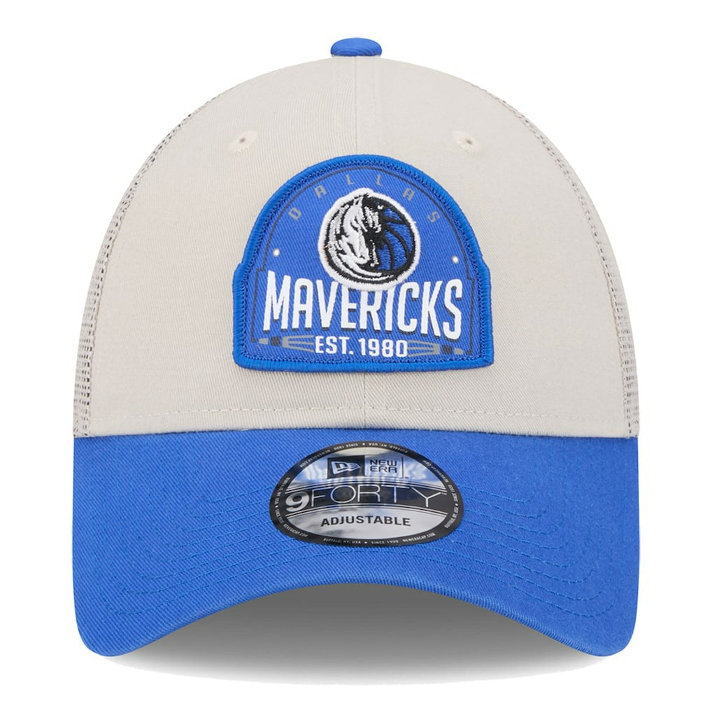 New Era - Dallas Mavericks Throwback Patch Trucker 9FORTY Adjustable Hat - Khaki/Blue