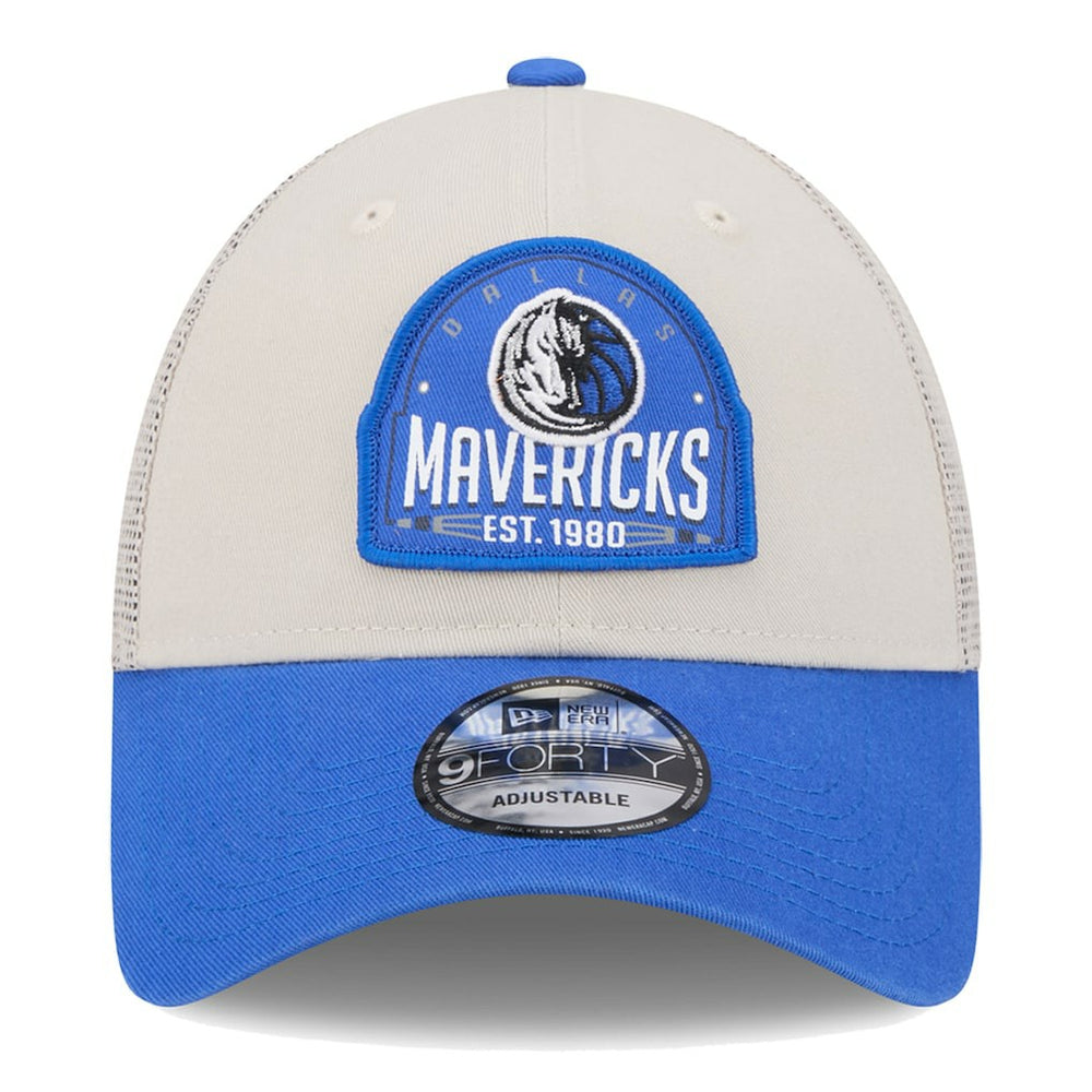 New Era - Dallas Mavericks Throwback Patch Trucker 9FORTY Adjustable Hat - Khaki/Blue