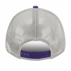New Era - Los Angeles Lakers Throwback Patch Trucker 9FORTY Adjustable Hat - Khaki/Purple