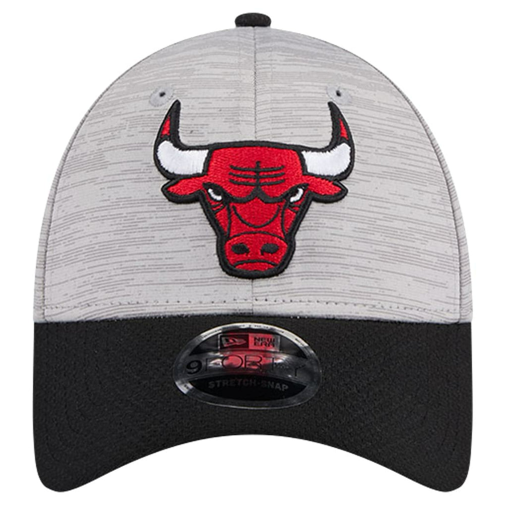 New Era - Chicago Bulls Active Digi-Tech Two-Tone 9FORTY Adjustable Hat - Heather Gray/Black