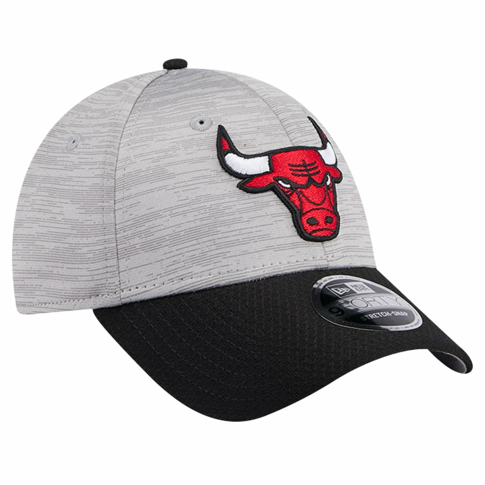 New Era - Chicago Bulls Active Digi-Tech Two-Tone 9FORTY Adjustable Hat - Heather Gray/Black