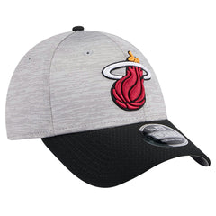 New Era - Miami Heat Active Digi-Tech Two-Tone 9FORTY Adjustable Hat - Heather Gray/Black