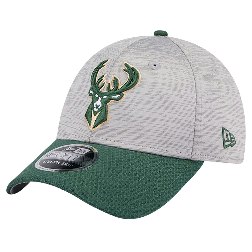 New Era - Milwaukee Bucks Active Digi-Tech Two-Tone 9FORTY Adjustable Hat - Heather Gray/Hunter Green