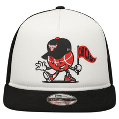 New Era - Chicago Bulls Youth Court Sport Mascot 9FIFTY Snapback Hat - White/Black