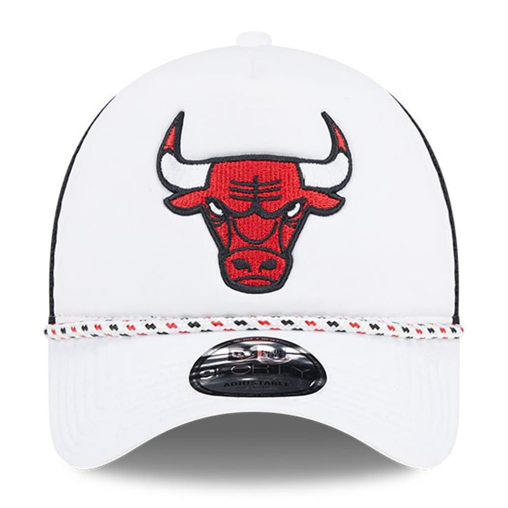 New Era - Chicago Bulls Court Sport Foam A-Frame 9FORTY Adjustable Trucker Hat - White/Black