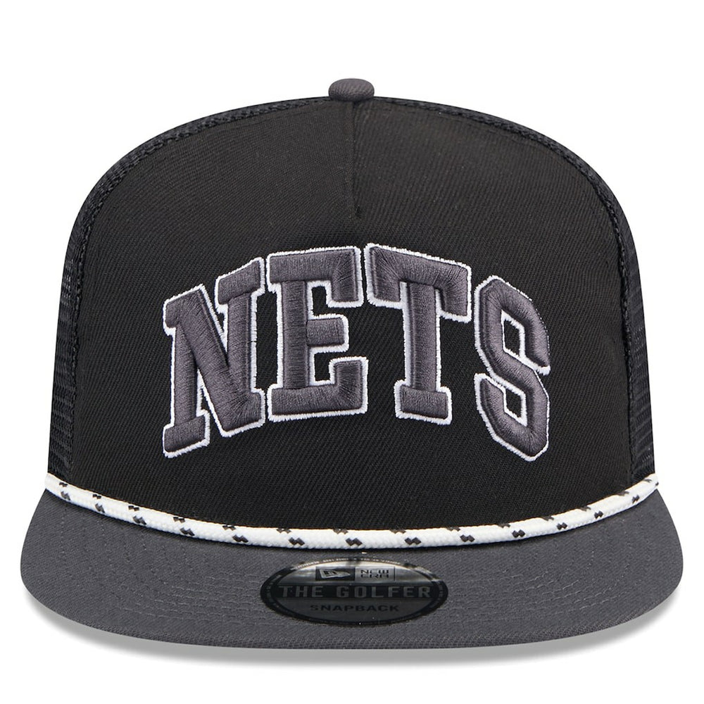 New Era - Brooklyn Nets Throwback Team Arch Golfer Snapback Hat - Black/Charcoal