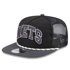 New Era - Brooklyn Nets Throwback Team Arch Golfer Snapback Hat - Black/Charcoal