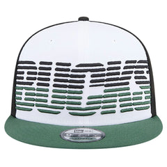 New Era - Milwaukee Bucks Throwback Gradient Tech Font 9FIFTY Snapback Hat - White/Hunter Green