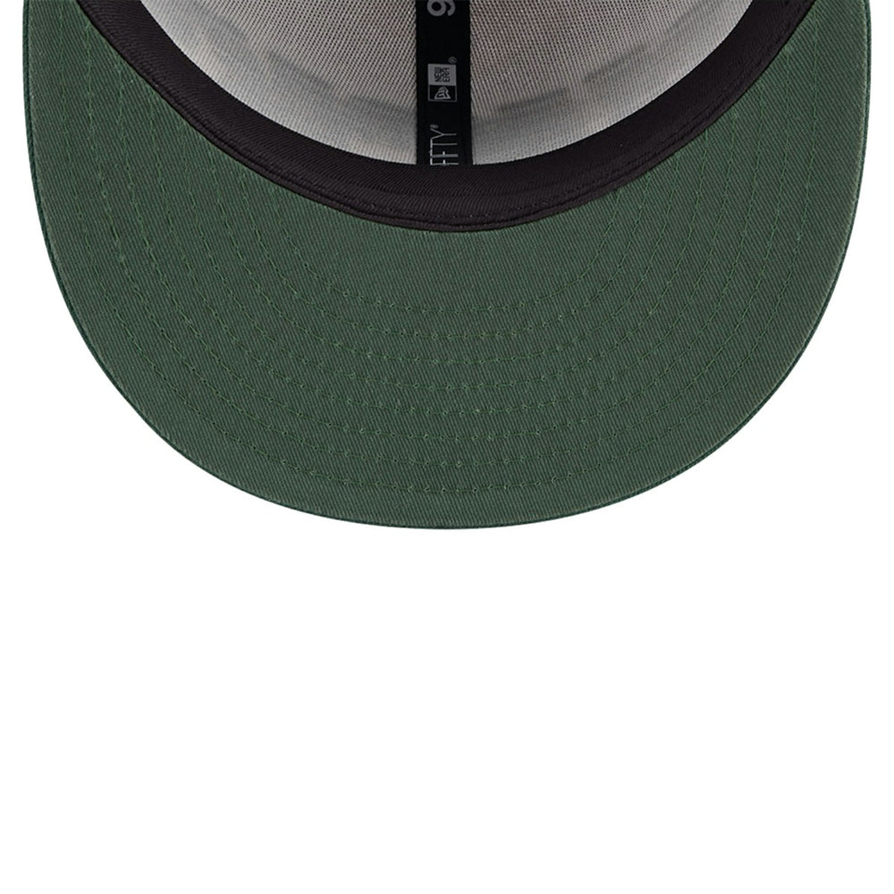 New Era - Milwaukee Bucks Throwback Gradient Tech Font 9FIFTY Snapback Hat - White/Hunter Green