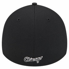 Chicago White Sox New Era Active Dash Mark 39THIRTY Flex Hat Lifestyle