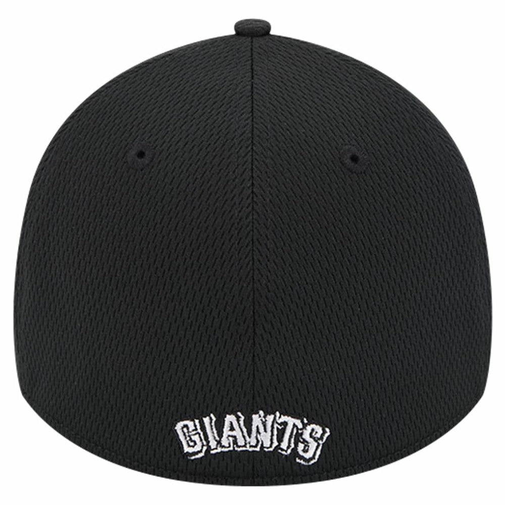 San Francisco Giants New Era Active Dash Mark 39THIRTY Flex Hat Lifestyle