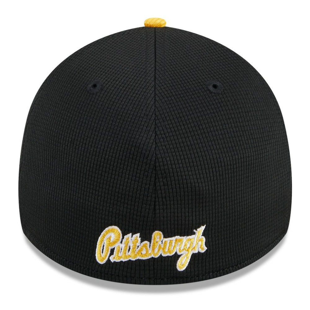 Pittsburgh Pirates New Era 2025 Batting Practice 39THIRTY Flex Hat Lifestyle
