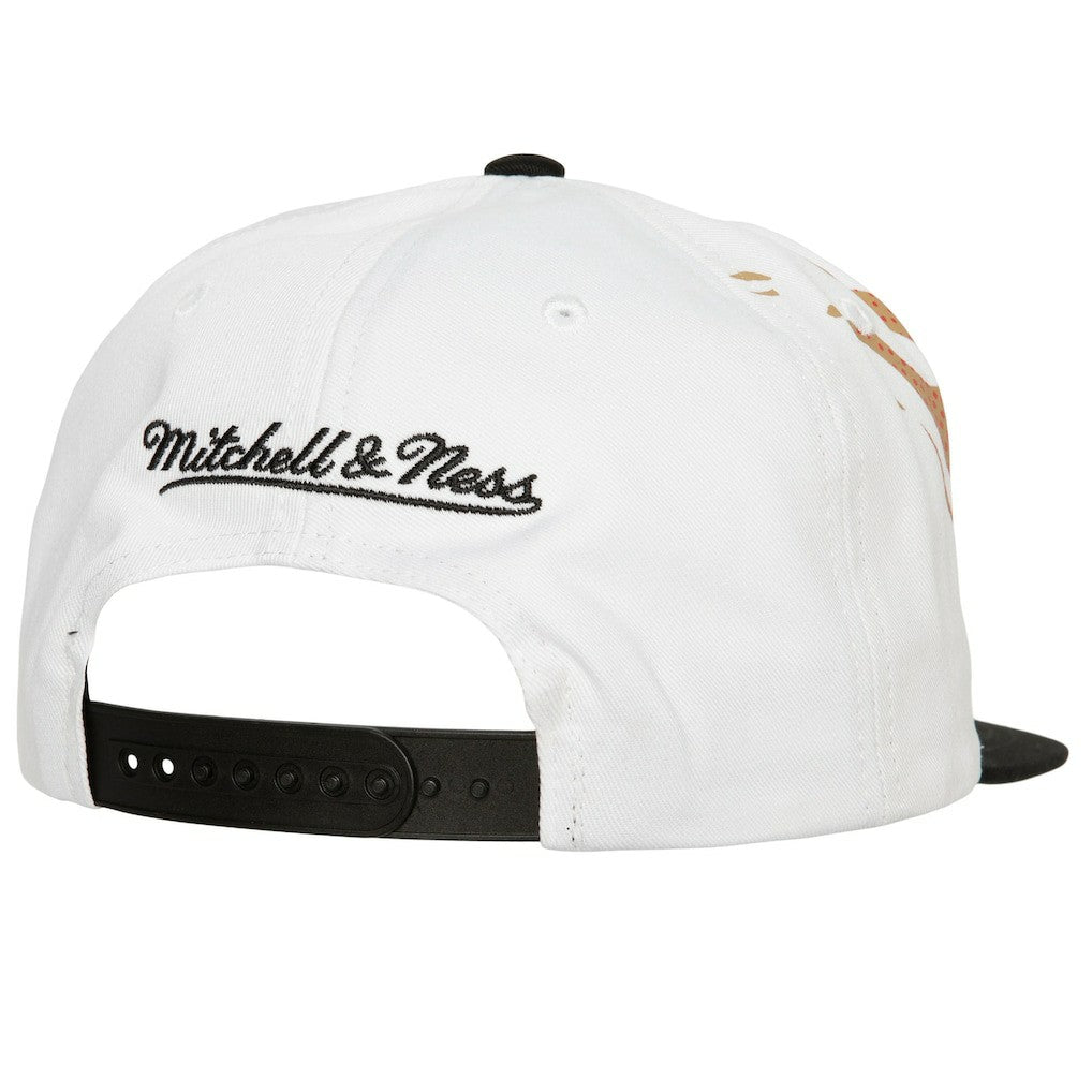 Mitchell & Ness - Philadelphia 76ers Hot Fire Snapback Hat - White