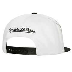 Mitchell & Ness - Brooklyn Nets Hot Fire Snapback Hat - White