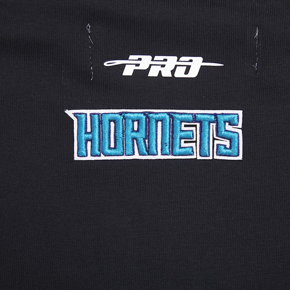 NBA - Charlotte Hornets Pro Standard Women's Script Boyfriend T-Shirt - Black