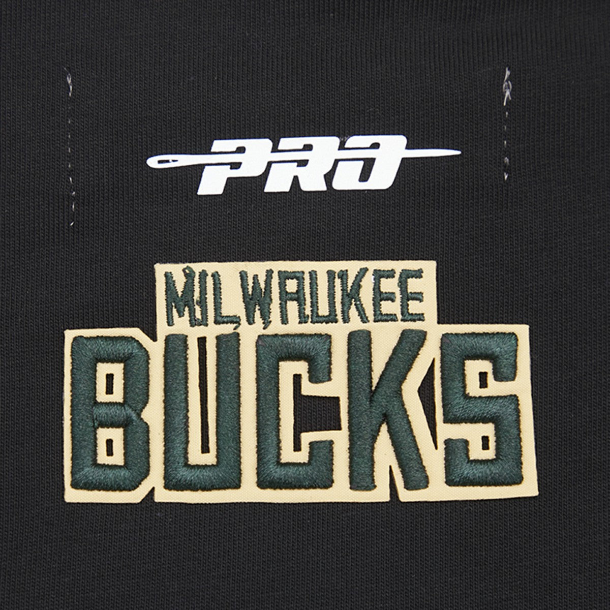 NBA - Milwaukee Bucks Pro Standard Women's Script Boyfriend T-Shirt - Black