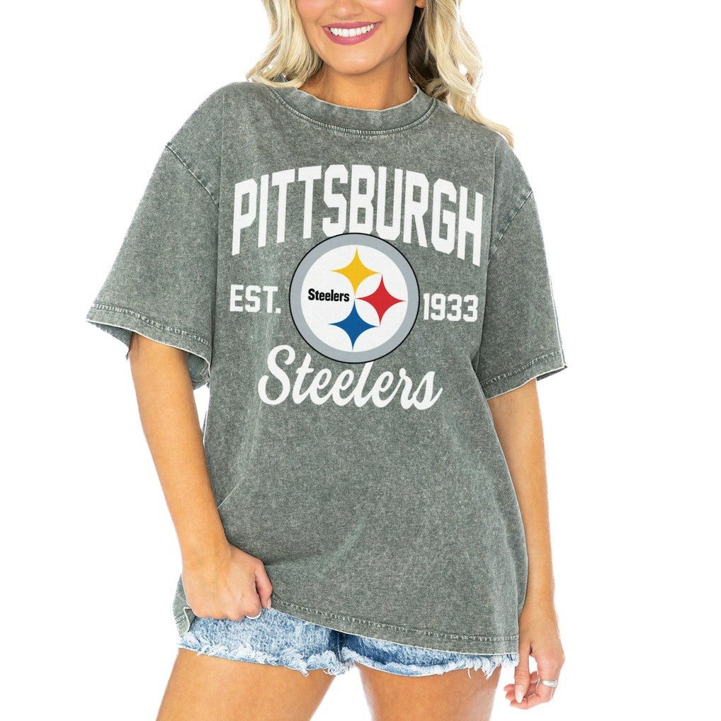 Pittsburgh Steelers Gameday Couture Women's Tackle Titan Boyfriend Washed T-Shirt Gray - NFL