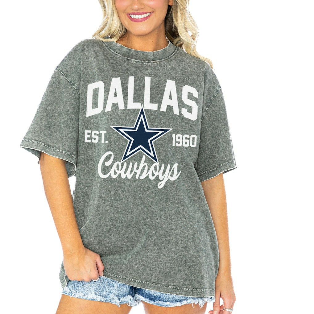 Dallas Cowboys Gameday Couture Women's Tackle Titan Boyfriend Washed T-Shirt Gray - NFL