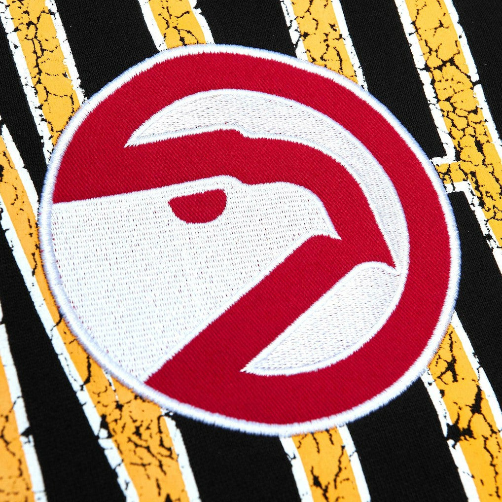 Mitchell & Ness - Atlanta Hawks Hardwood Classics OG 2.0 Pullover Hoodie - Black