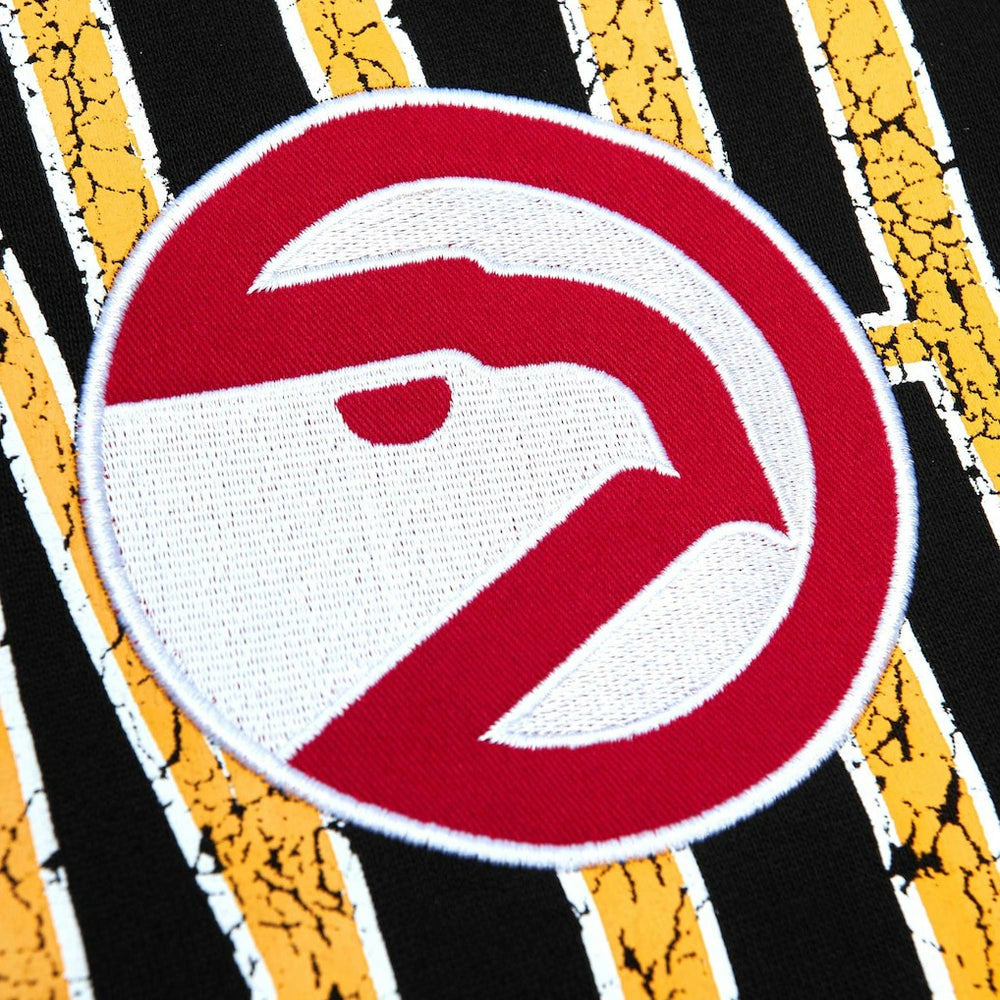 Mitchell & Ness - Atlanta Hawks Hardwood Classics OG 2.0 Pullover Hoodie - Black
