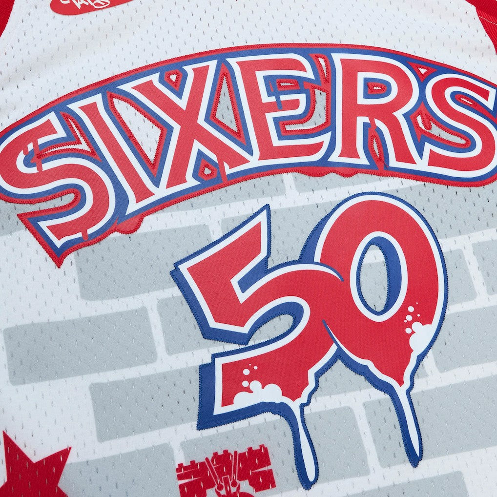 Mitchell & Ness - Philadelphia 76ers x Tats Cru Hardwood Classics Fashion Jersey - White