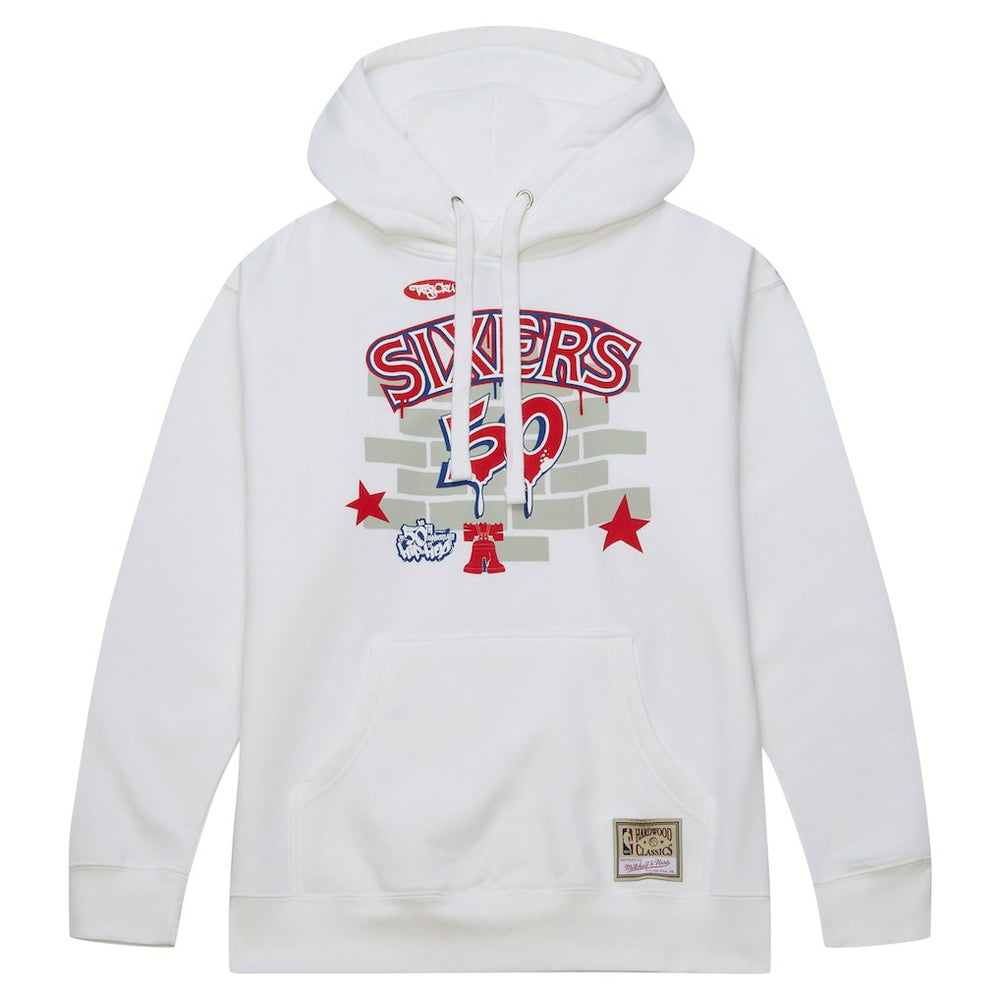 Mitchell & Ness - Philadelphia 76ers x Tats Cru Hardwood Classics Brick Pullover Hoodie - White