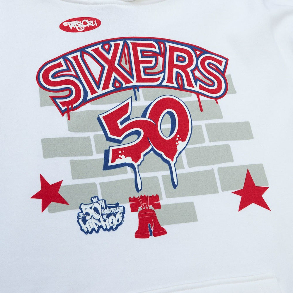Mitchell & Ness - Philadelphia 76ers x Tats Cru Hardwood Classics Brick Pullover Hoodie - White
