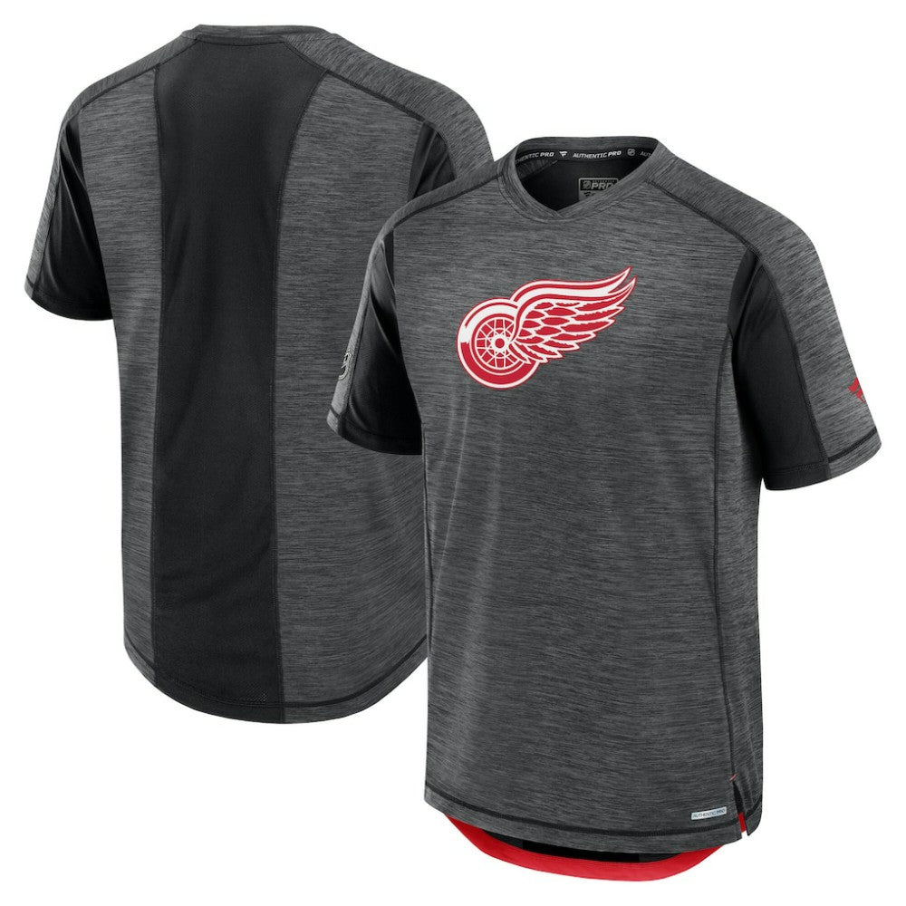 Detroit Red Wings - Fanatics Authentic Pro Rink Tech T-Shirt Black