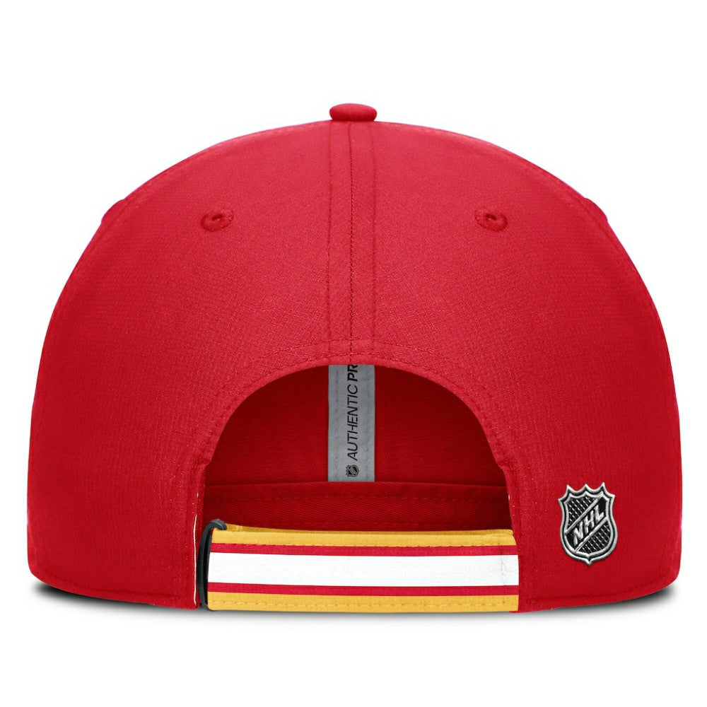 Calgary Flames - Fanatics Authentic Pro Ripstop Adjustable Hat Red/Gold