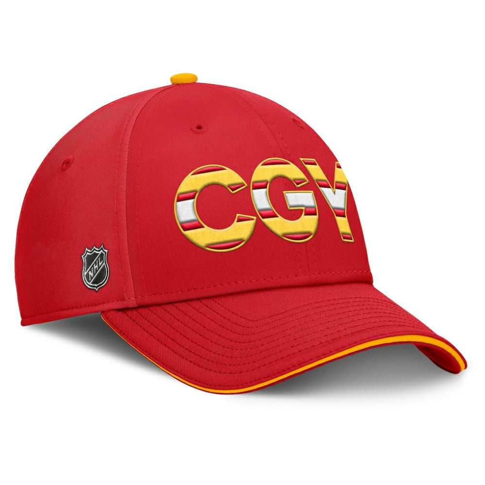 Calgary Flames - Fanatics Authentic Pro Rink Team Code Flex Hat Red/Gold