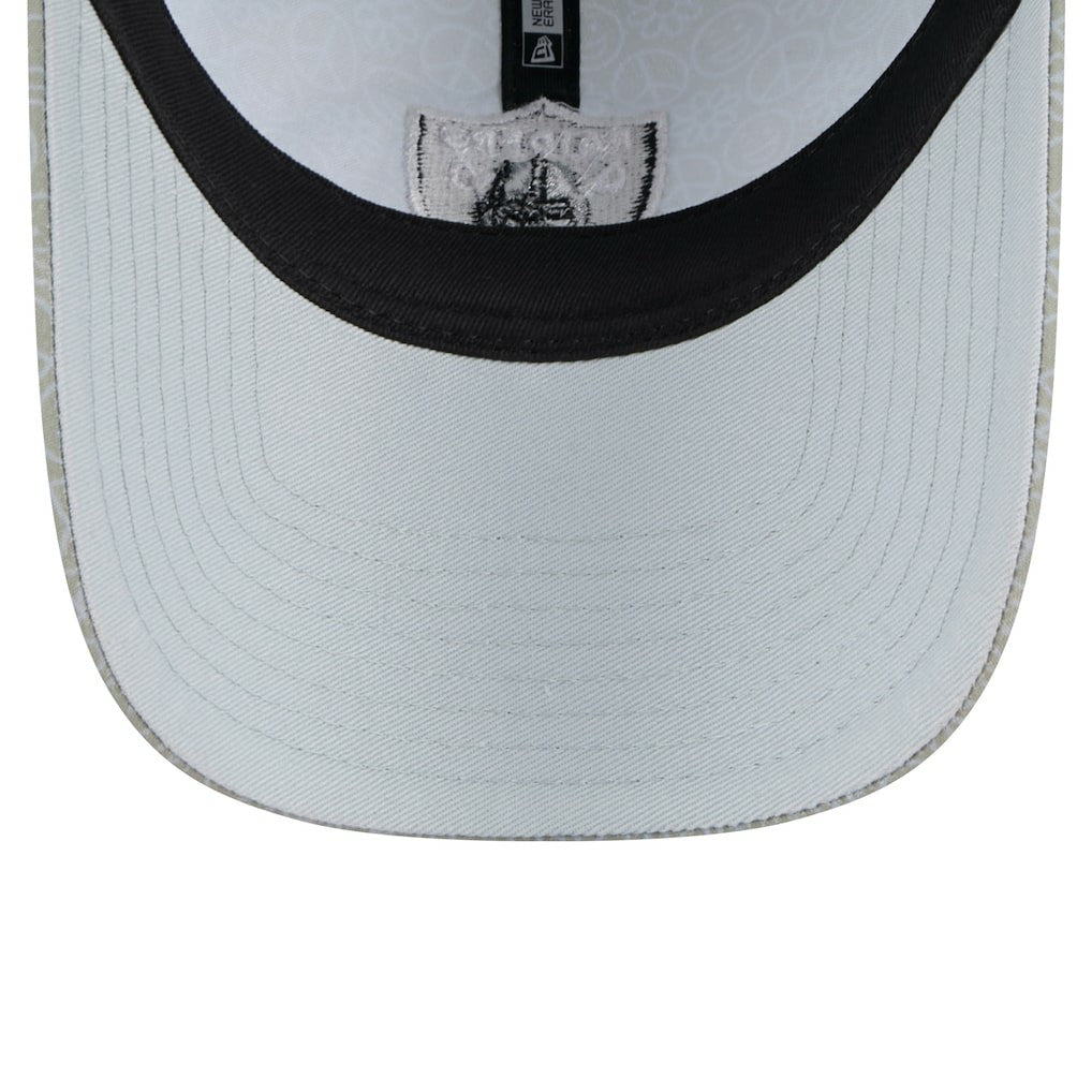 Las Vegas Raiders New Era Women's Smiley 9TWENTY Adjustable Hat Silver - NFL