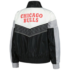 NBA - Chicago Bulls The Wild Collective Women's Courtside Half-Zip Track Jacket - Black