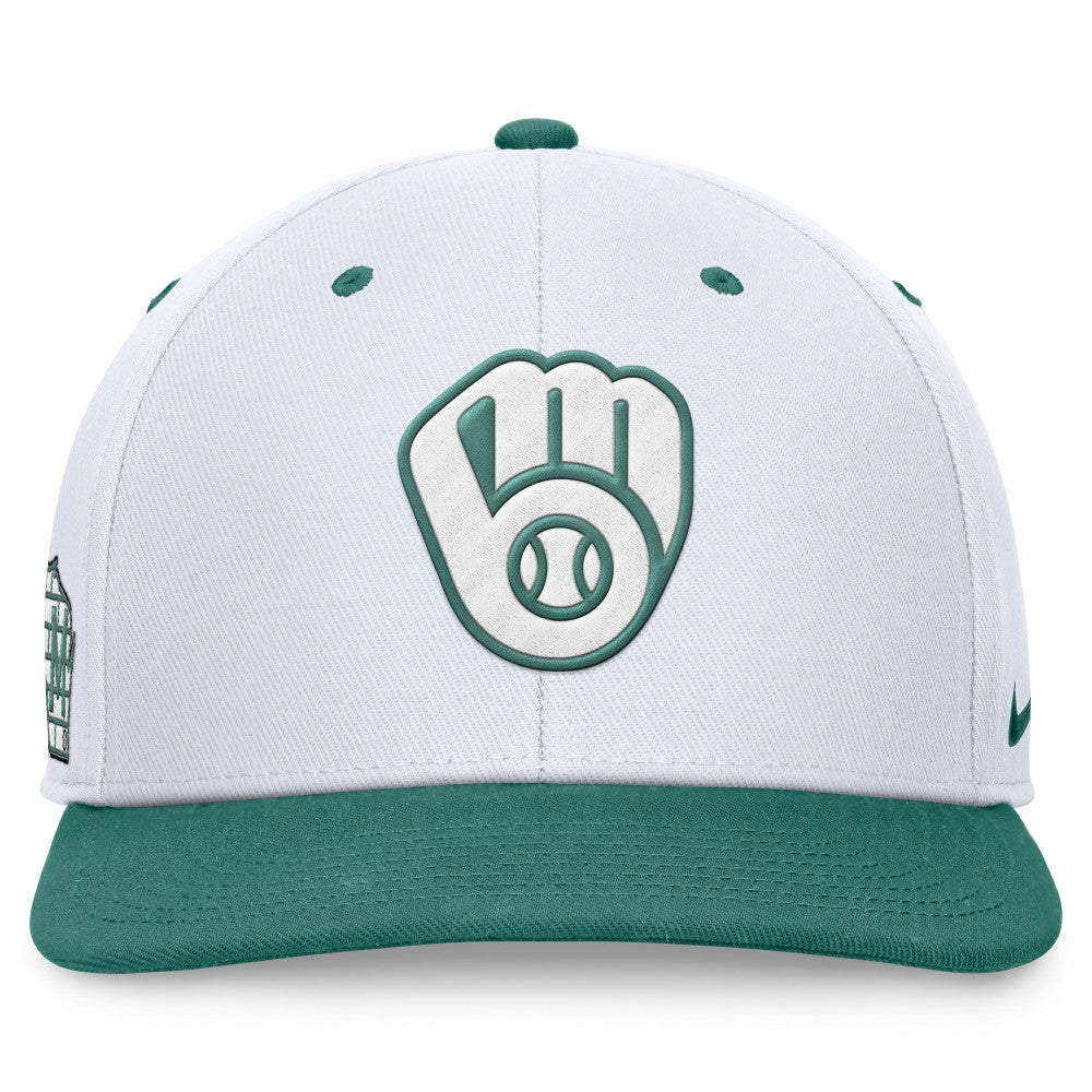 Milwaukee Brewers Nike Bicoastal Two-Tone Pro Performance Snapback Hat Lifestyle